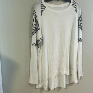 [S]Double D Ranch Embellished Beads/Studs  White Tunic Top